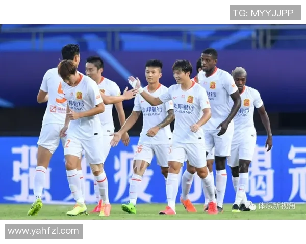 西安排球队在总决赛中的团队协作表现分析与点评 西安排球队在总决赛中的团队协作表现分析与点评